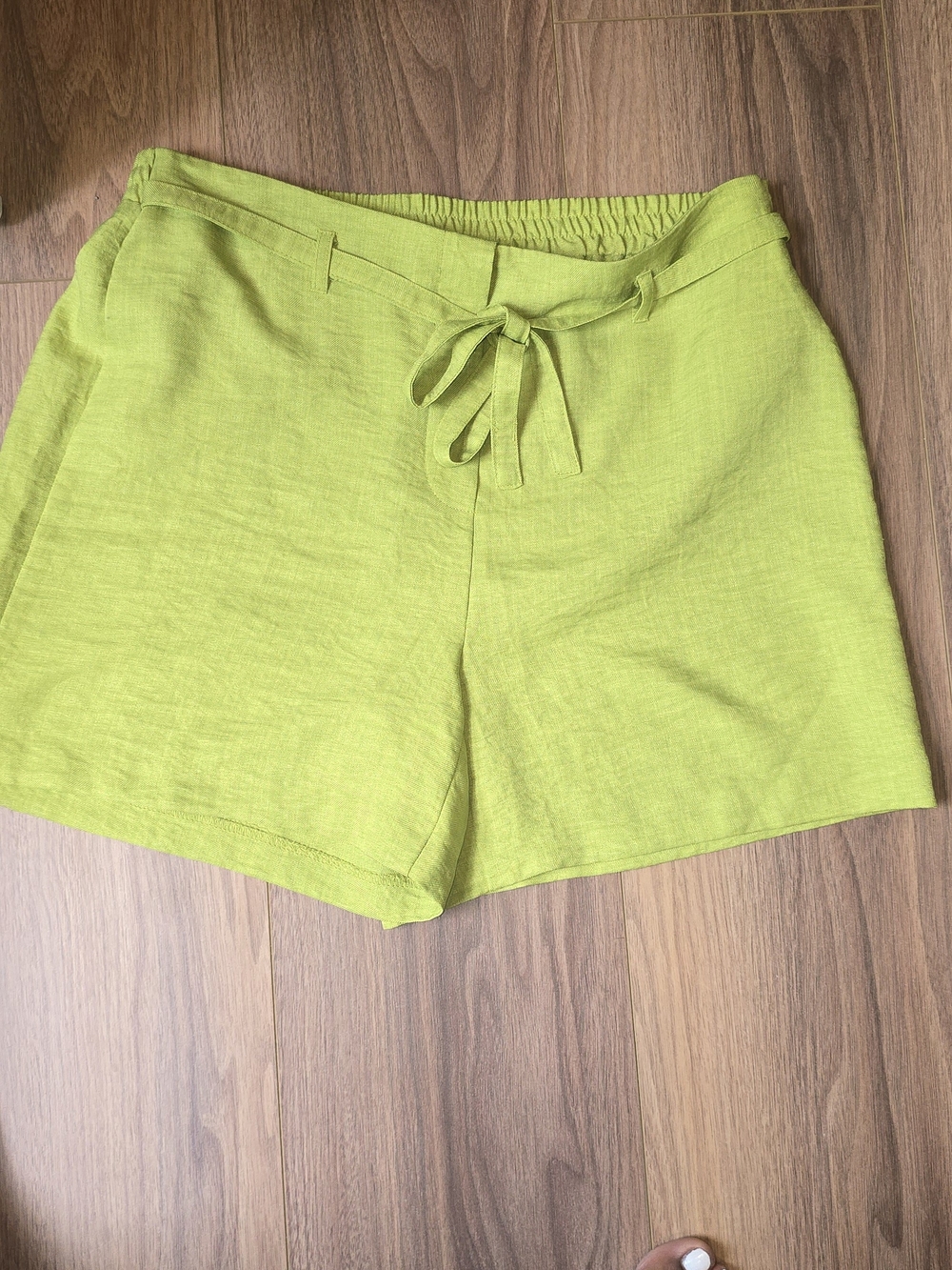 NYC Lime Green Drawstring Linen-Blend Women's Shorts
